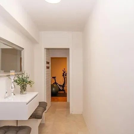 Horizont Luxe Seaview Апартаменты Сплит