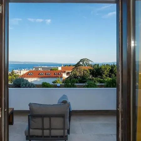 Horizont Luxe Seaview Апартаменты *
