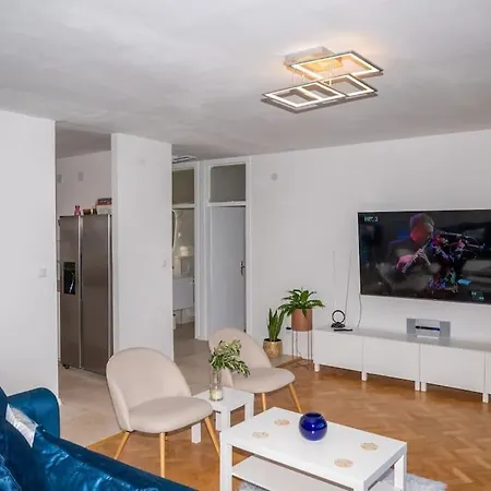 Horizont Luxe Seaview * Сплит